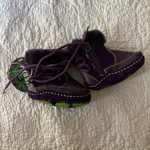 Outbak’s Purple Baby Boots 3-6months - Picture 2 of 6